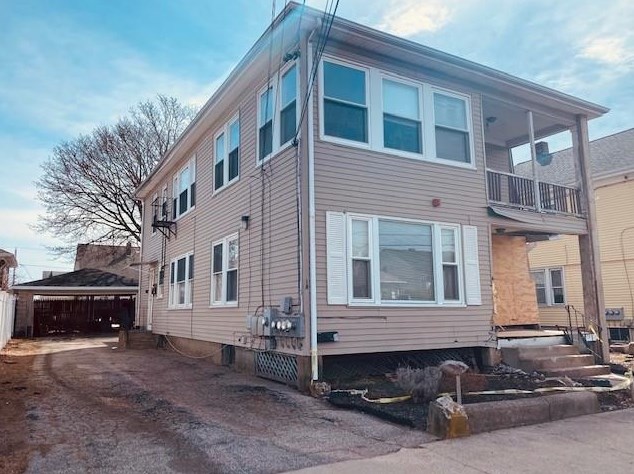 16 Bloomfield St, Pawtucket, RI 02861-2928