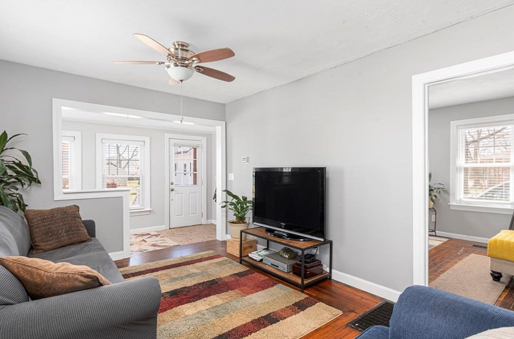 187 Wendell Rd, Warwick, RI 02888