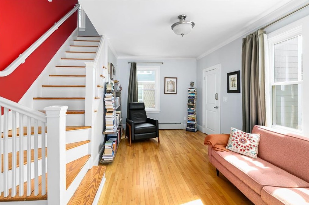 170 Irving Ave, Providence, RI 02906