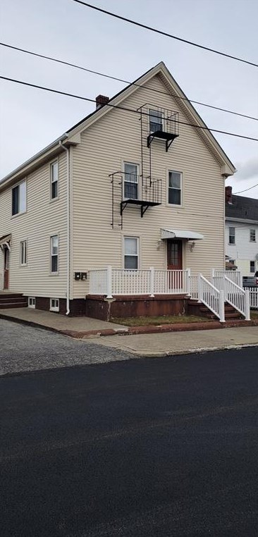 50 Charpentier Ave #1, Pawtucket, RI 02861