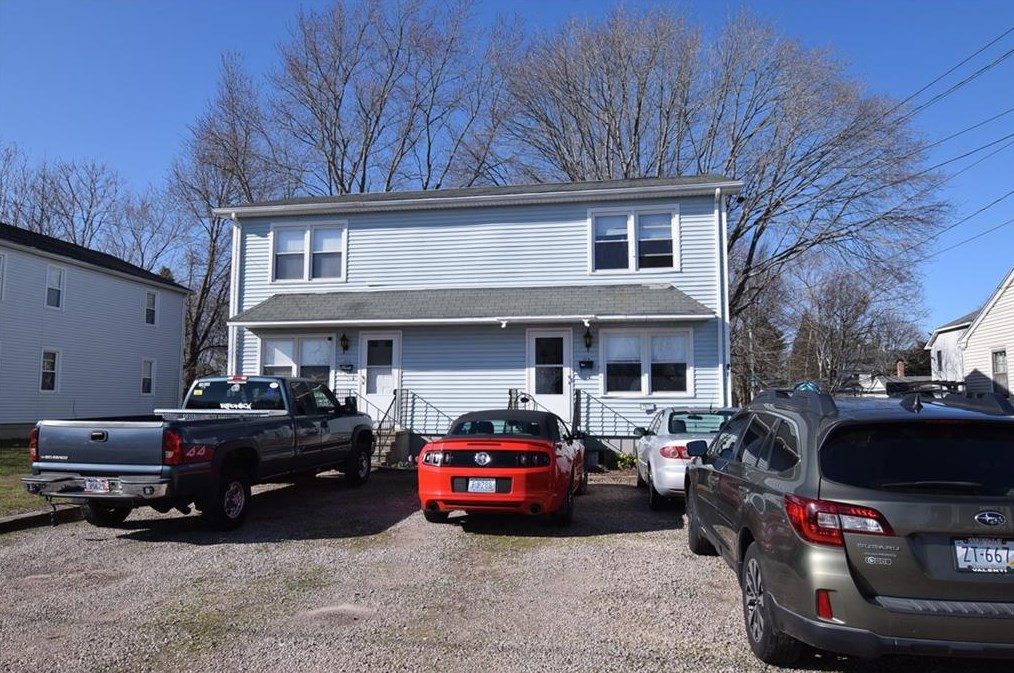 27 Pleasant St, Westerly, RI 02891