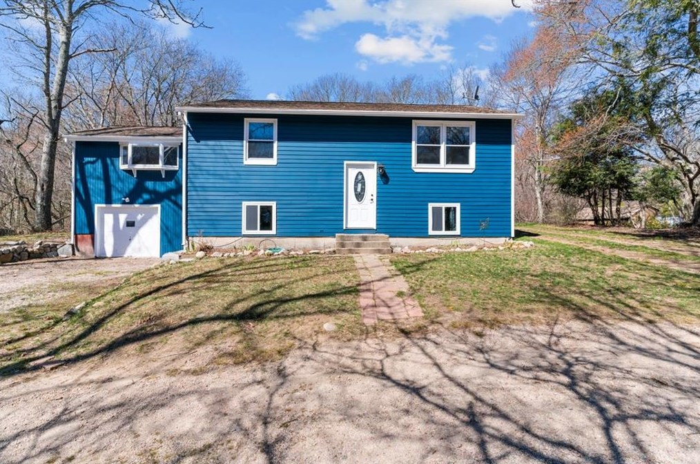 460 Ross Hill Rd, Charlestown, RI 02813
