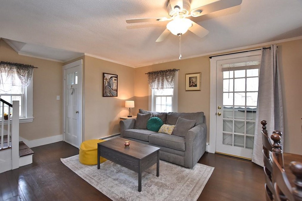 39 Ridge Rd, North Smithfield, RI 02896-7905