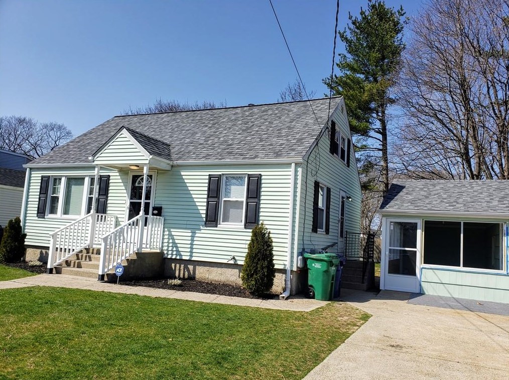 129 Yucatan Dr, Warwick, RI 02889