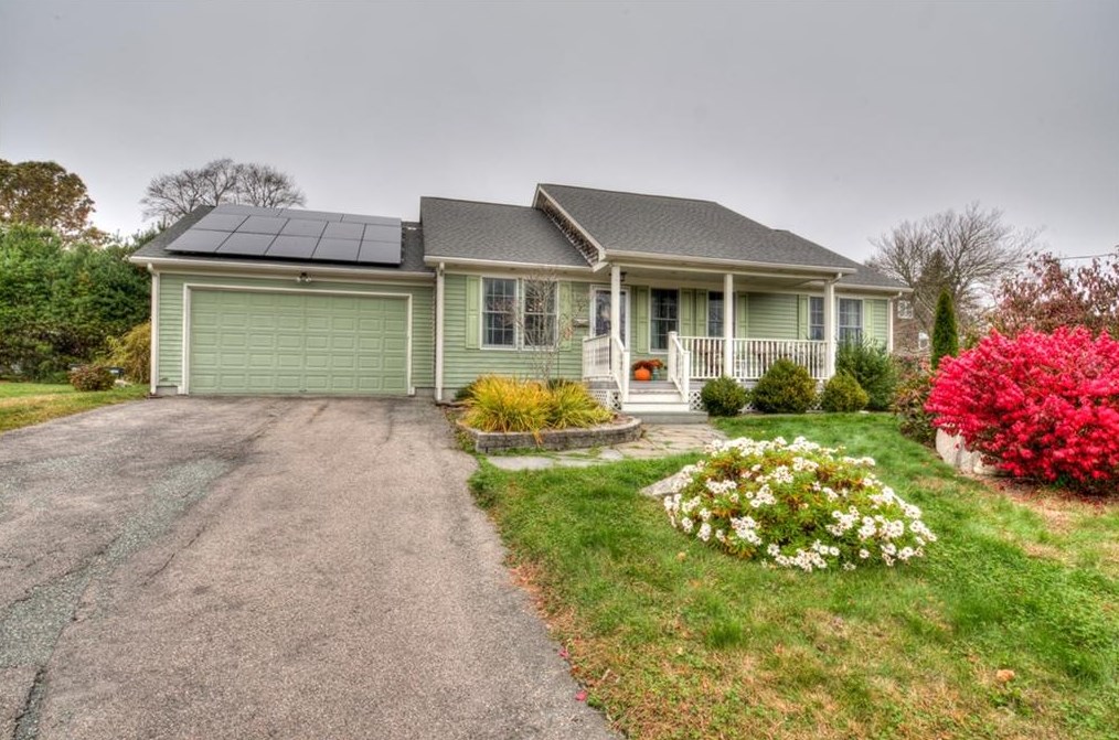 125 Caswell St, South Kingstown, RI 02882