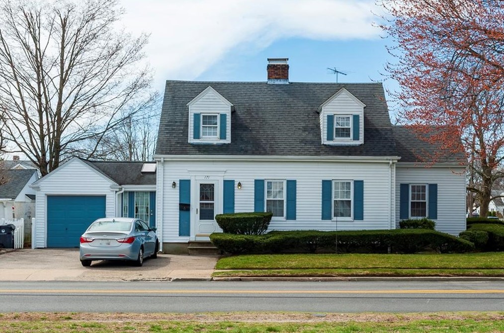 171 Monticello Rd, Pawtucket, RI 02861-3869