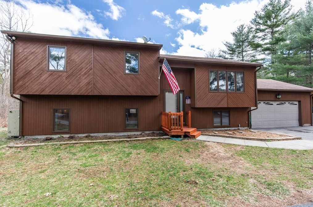 112 Town Farm Rd, Coventry, RI 02816