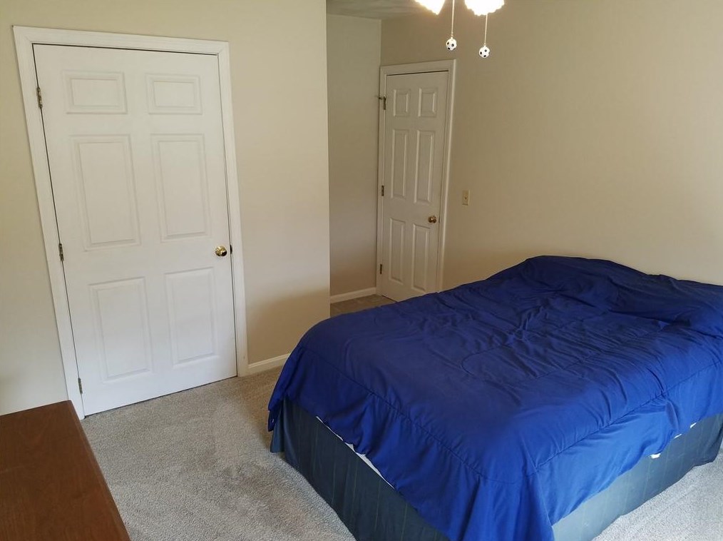 79 Vincent Way, Cranston RI  02921-2580 exterior