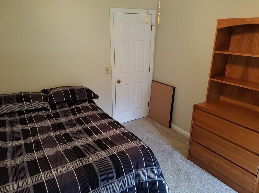 79 Vincent Way, Cranston RI  02921-2580 exterior