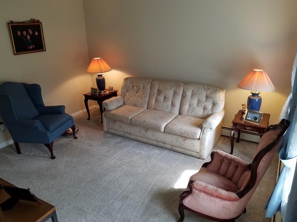 79 Vincent Way, Cranston RI  02921-2580 exterior