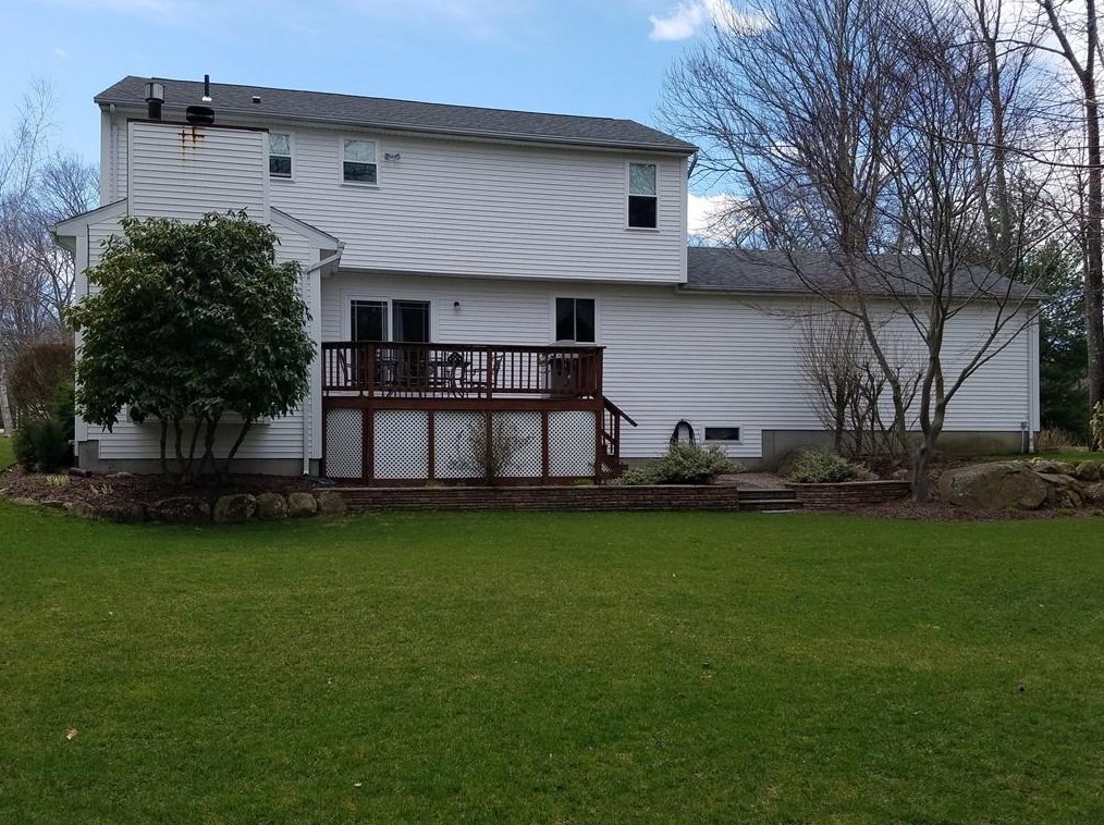 79 Vincent Way, Cranston RI  02921-2580 exterior