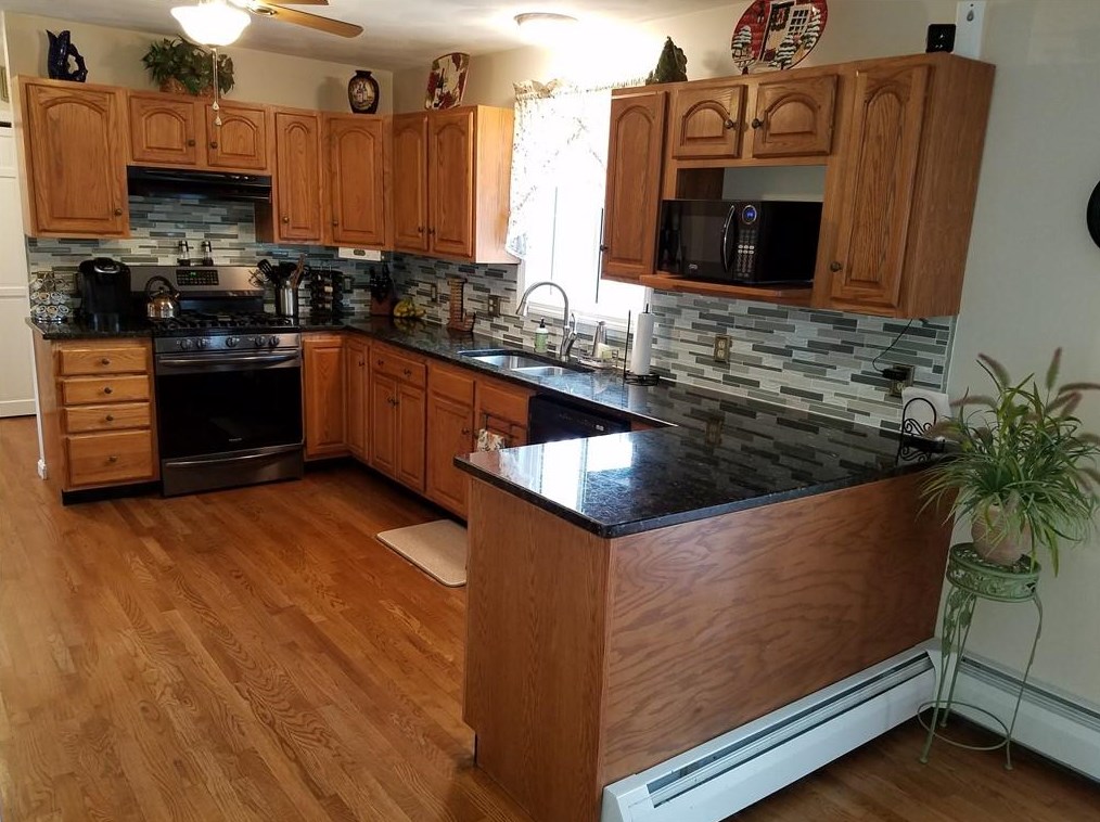 79 Vincent Way, Cranston RI  02921-2580 exterior