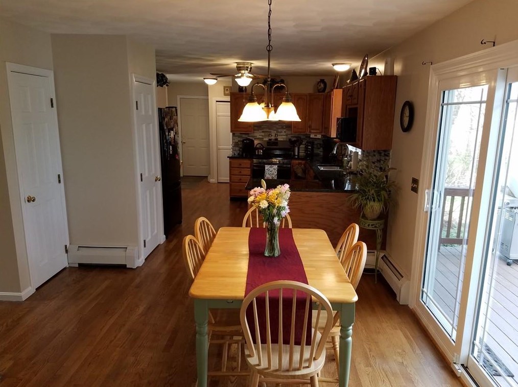 79 Vincent Way, Cranston RI  02921-2580 exterior