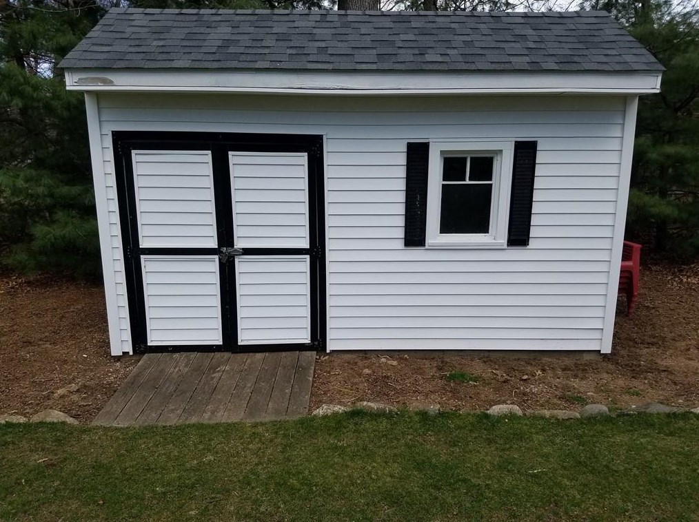 79 Vincent Way, Cranston RI  02921-2580 exterior