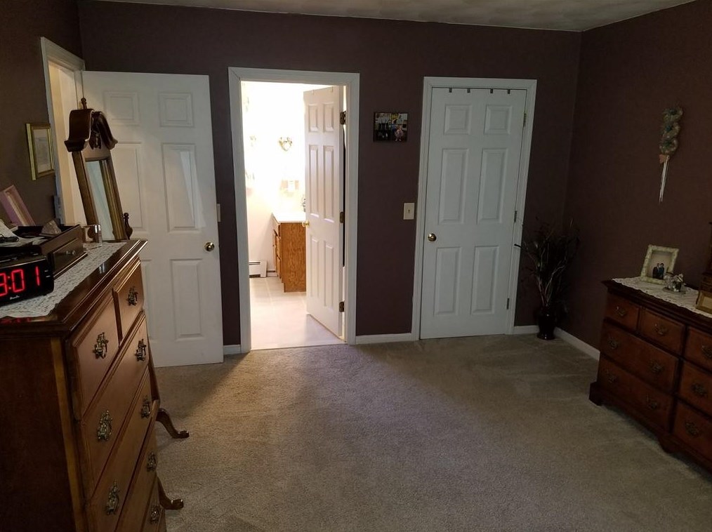 79 Vincent Way, Cranston RI  02921-2580 exterior