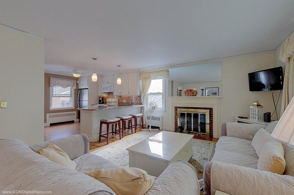 3 Barbara St, Middletown, RI 02840
