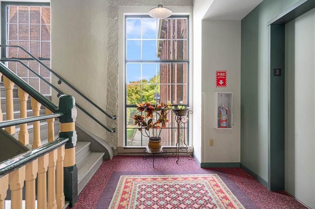 15 Higgins St #317, Smithfield, RI 02917