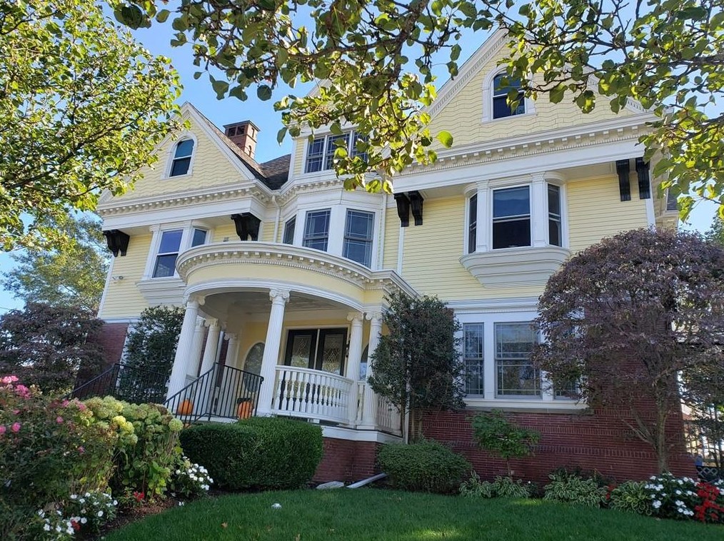 75 Orchard Ave Apt 3, Providence, RI 02906