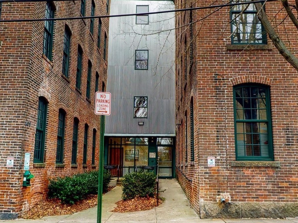407 Pine St #305, Providence, RI 02903