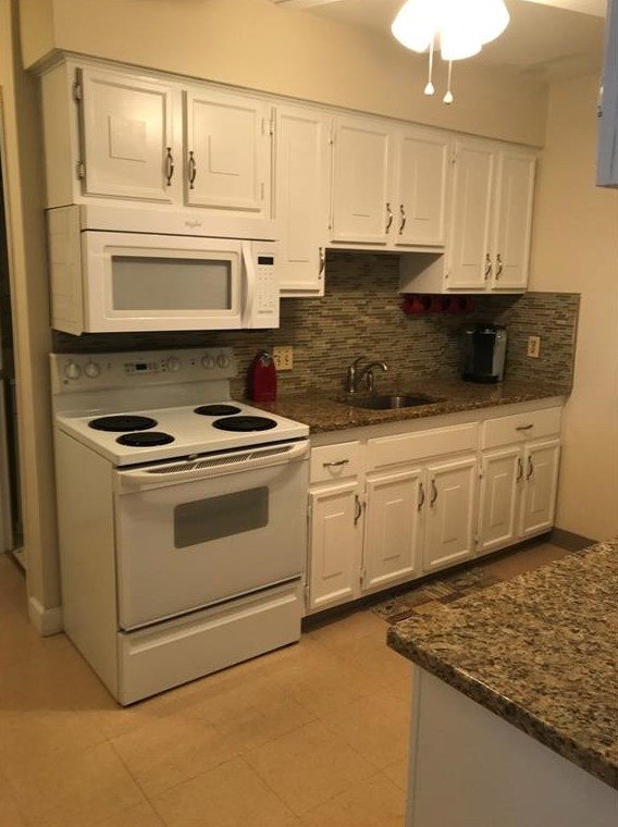 400 Narragansett Pkwy #nb 8, Warwick, RI 02888