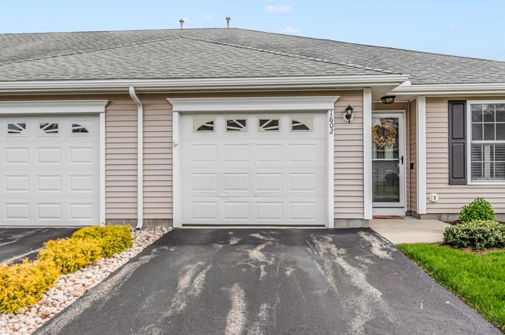 1602 Village Green Cir, Coventry, RI 02816