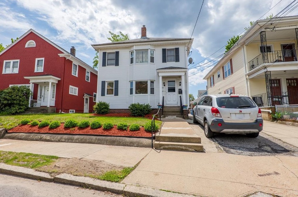 152 Narragansett St, Providence, RI 02905
