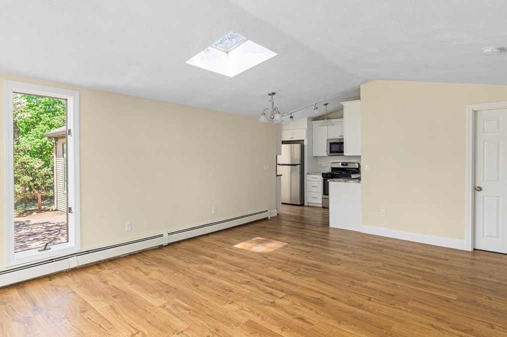 50 Tower Ave, East Providence RI  02914-3330 exterior