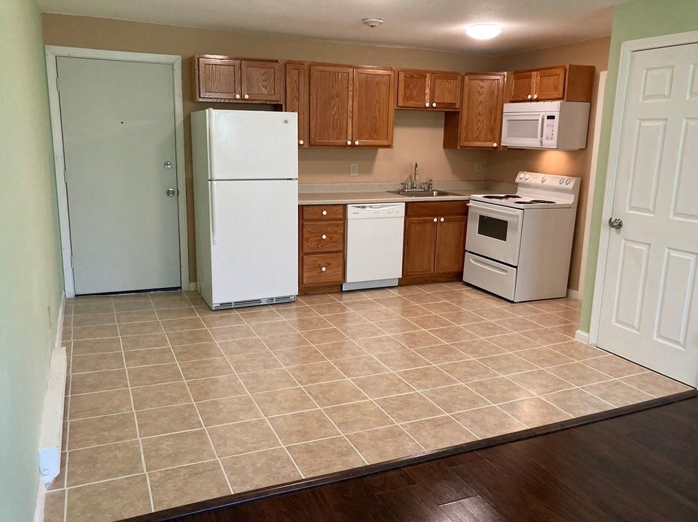 79 Ivan St #40, Providence, RI 02904