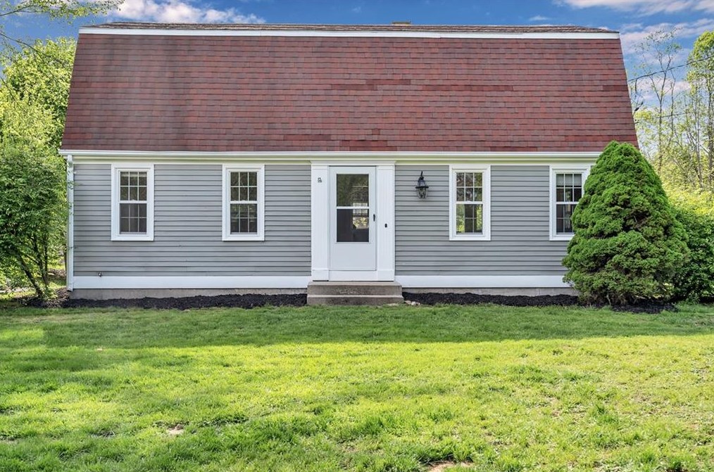 735 Steere Farm Rd, Glocester, RI 02859