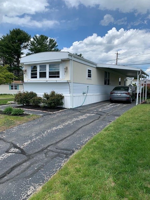 1 Lane E, Coventry, RI 02816