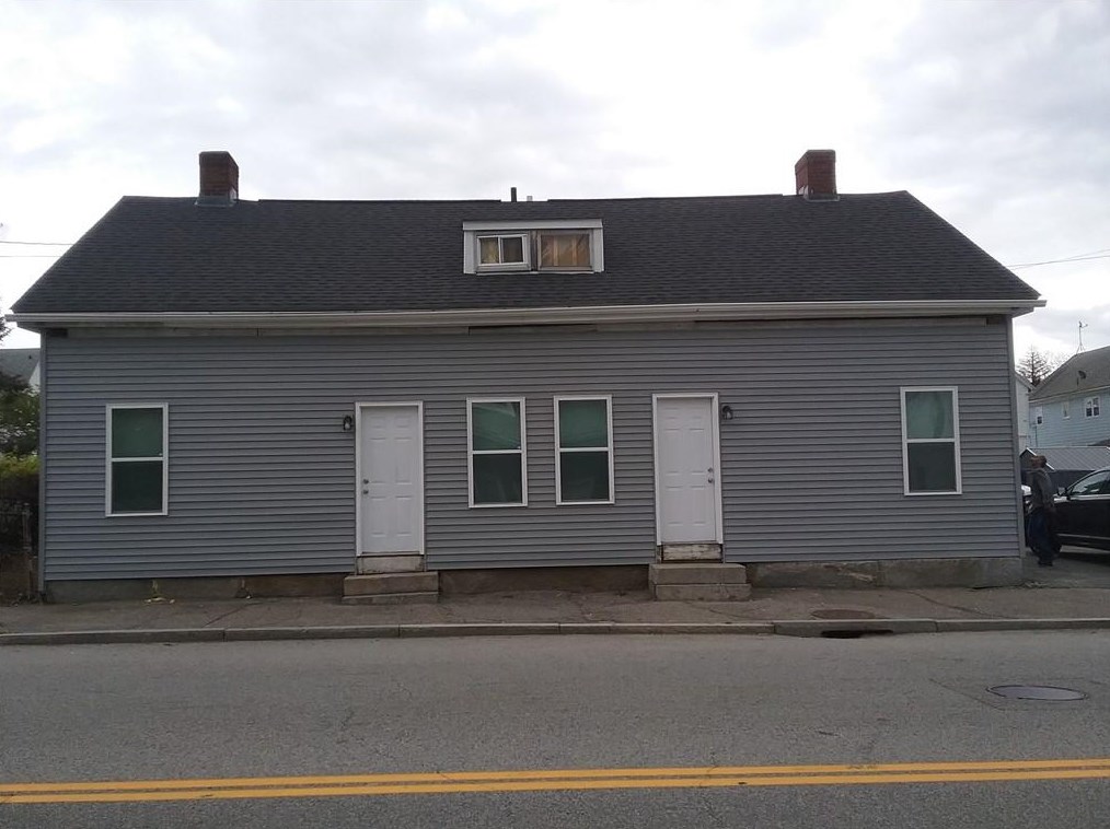 702 Dyer Ave, Cranston, RI 02920