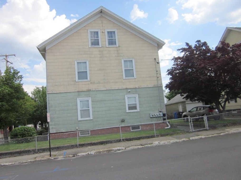 36 Broad St, Cumberland, RI 02864