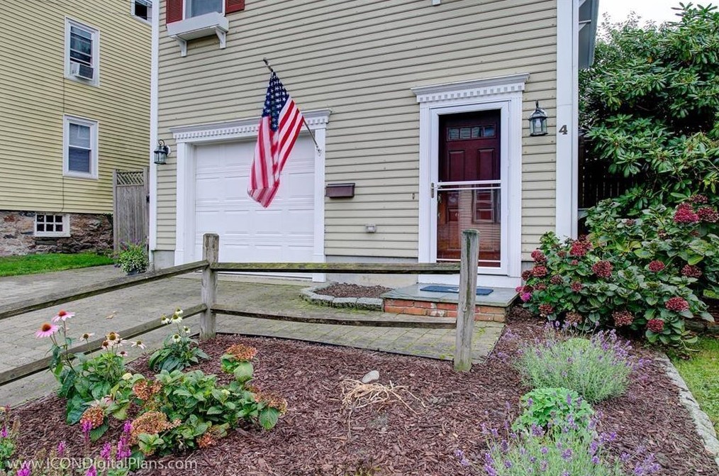4 Lucas Ave, Middletown, RI 02840