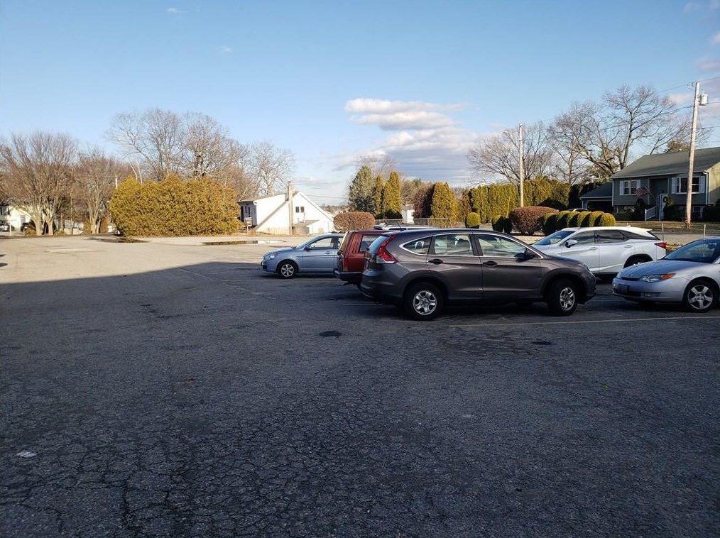 420 Woodward Rd #4, Providence, RI 02904