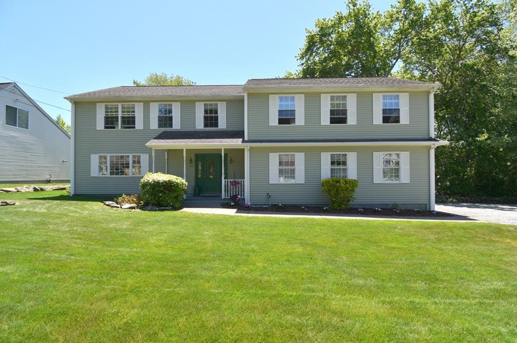 50 Sachem Rd, South Kingstown, RI 02882