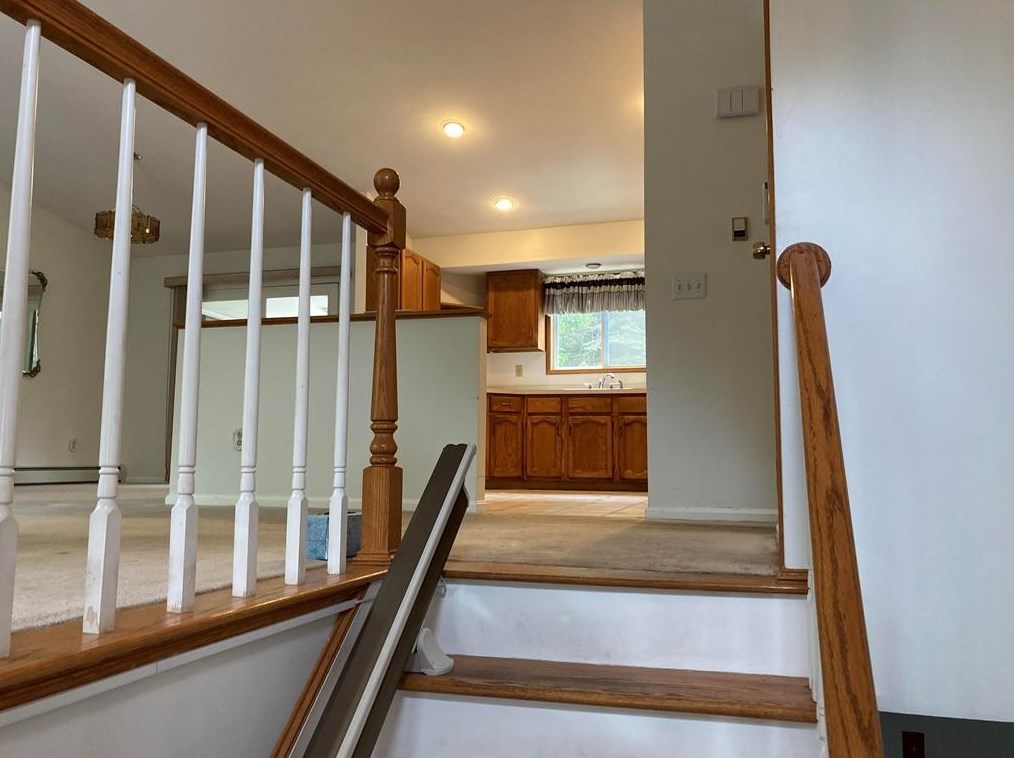 34 Winsor Ave, Providence, RI 02919
