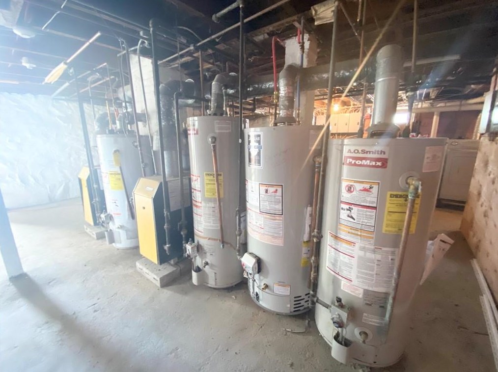 136 Mount Hope Ave, Bristol RI  02809-3563 exterior