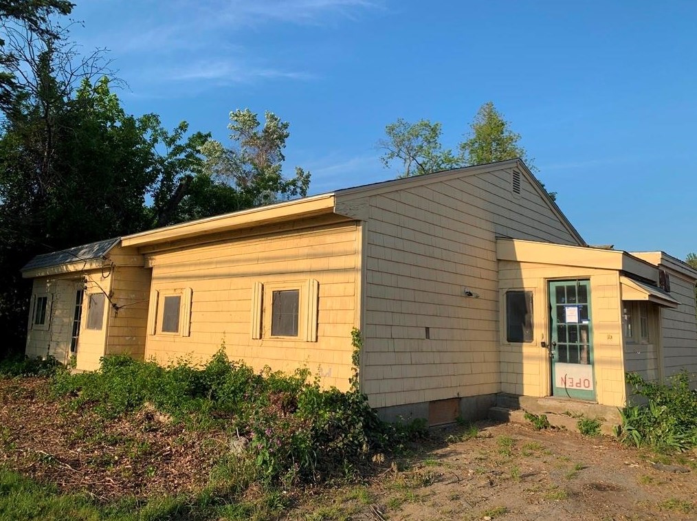 295 Market St, Warren, RI 02885