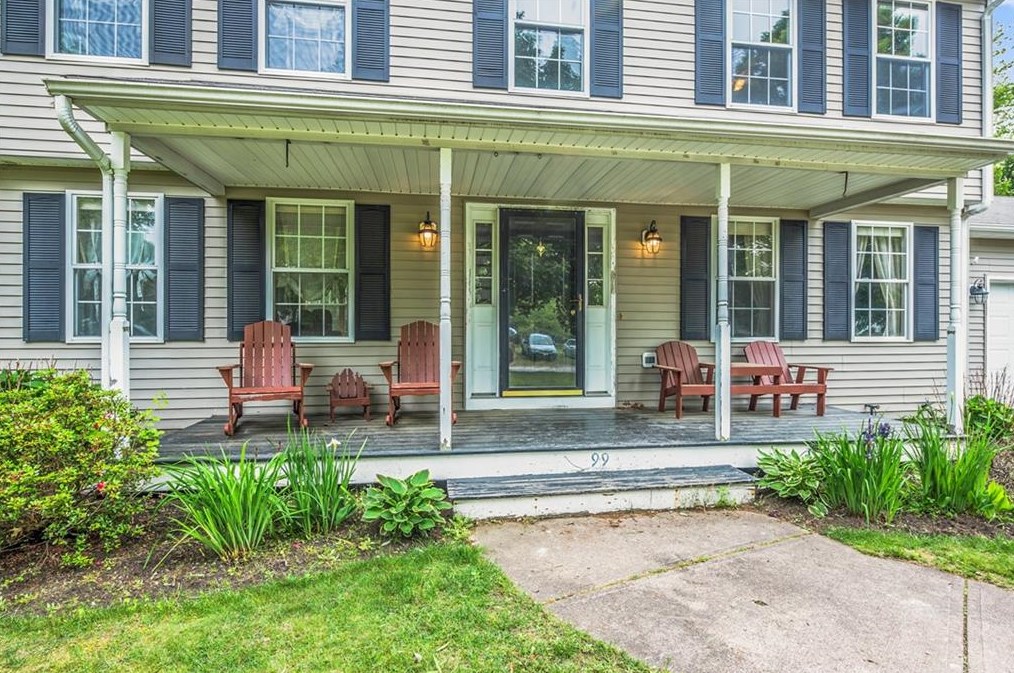 99 Abby Ln, North Kingstown, RI 02852