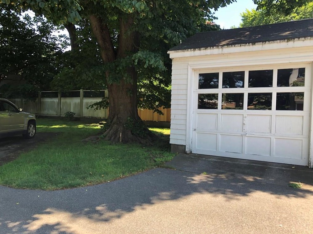 112 Mill St, Middletown, RI 02840
