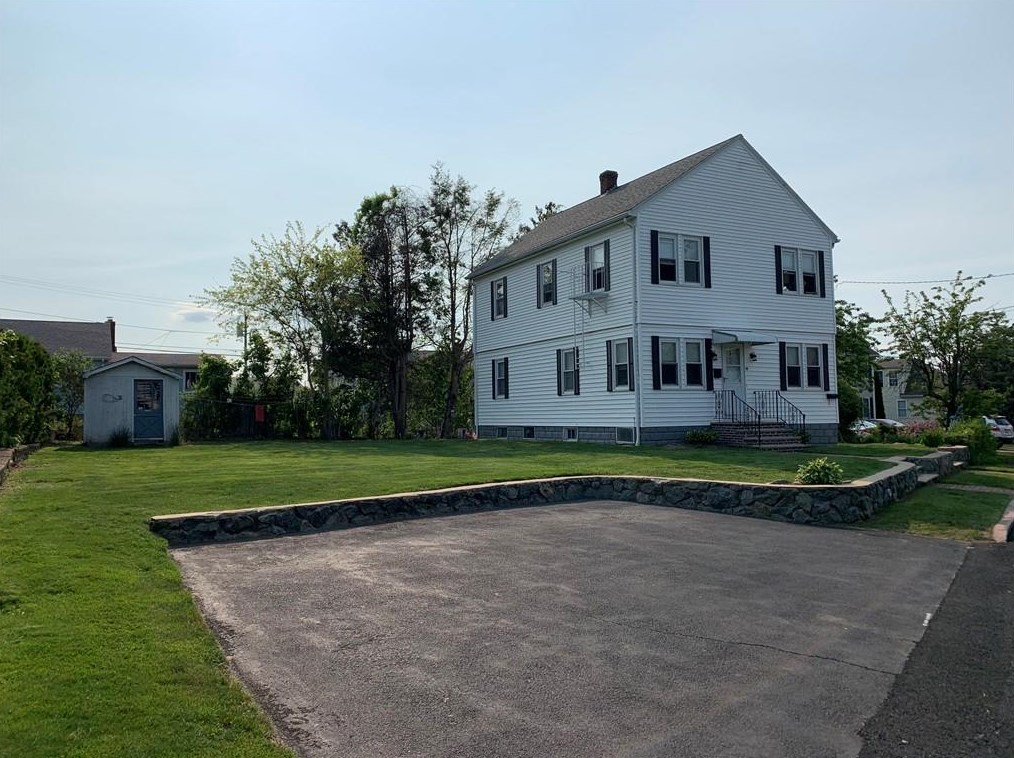 99 Yeoman Ave, Cranston RI 02920-2129 exterior