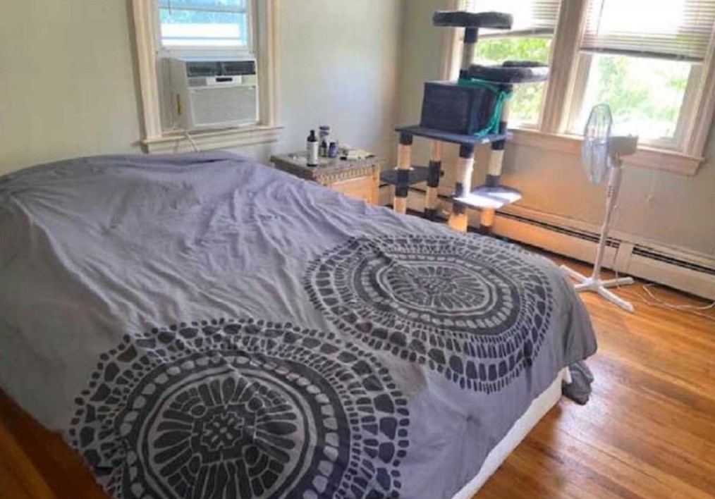 99 Yeoman Ave, Cranston RI 02920-2129 exterior