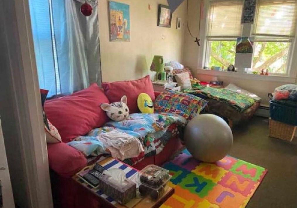 99 Yeoman Ave, Cranston RI 02920-2129 exterior