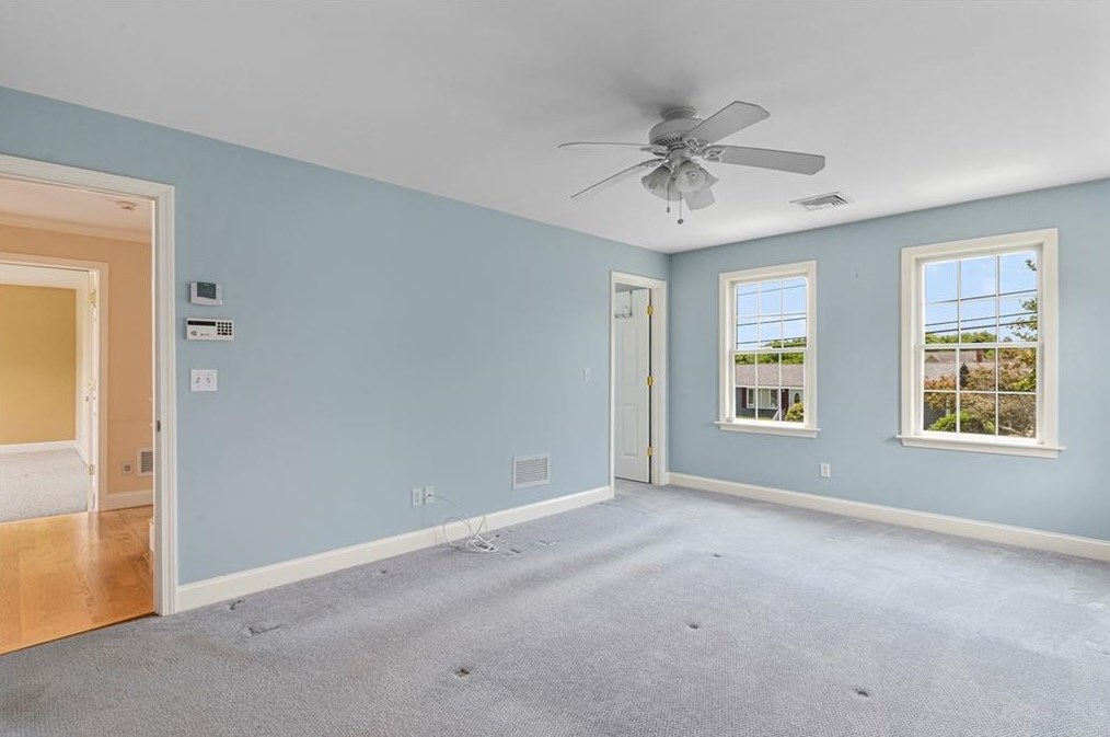 7 Hopeworth Ave, Bristol RI  02809-4105 exterior