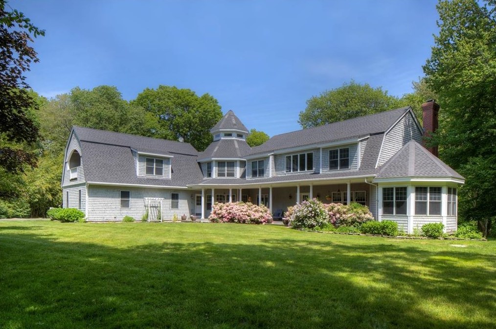 312 Glen Farm Rd, Portsmouth, RI 02871 exterior