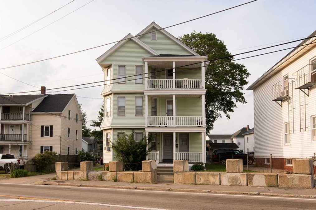 92 Kickemuit Rd, Warren, RI 02885