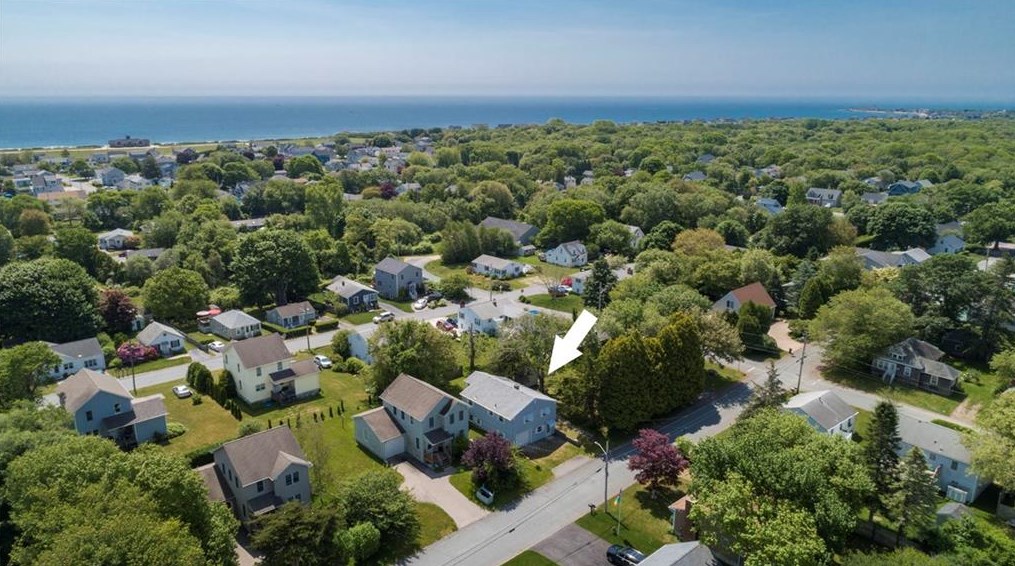 16 Coffey Ave, South Kingstown, RI 02882