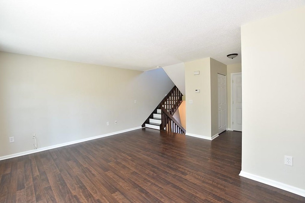 565 Quaker Ln #76, West Warwick, RI 02893