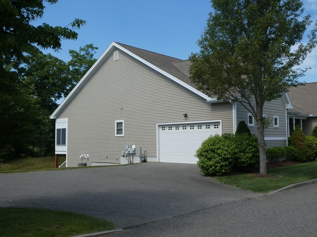 500 Mendon Rd #409, Cumberland, RI 02864