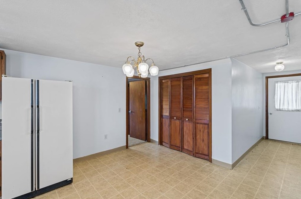 6 Market St, West Warwick RI  02893-1546 exterior